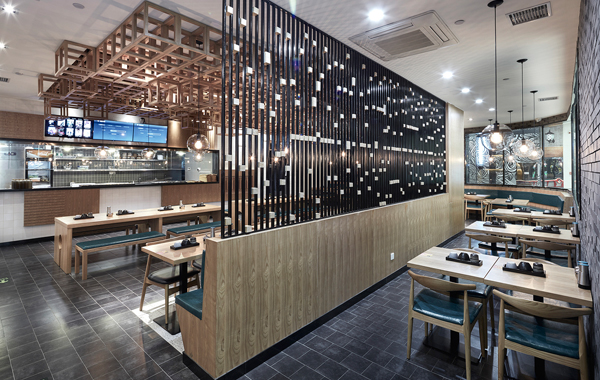Ceiling: Dacong’s Noodle House (Nanjing, China) / The Swimming Pool Studio