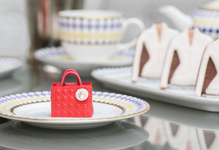 可以吃的Lady Dior、J'adior高跟鞋⋯⋯來一場Dior的下午茶吧！